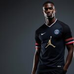 découvrez le maillot exclusif « night edition » du psg en collaboration avec jordan, alliant style et performance pour les fans du club.